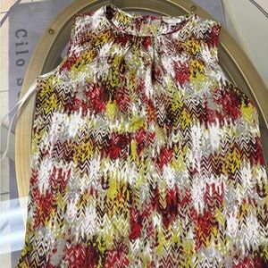 Colorful Sleeveless Chevron Top